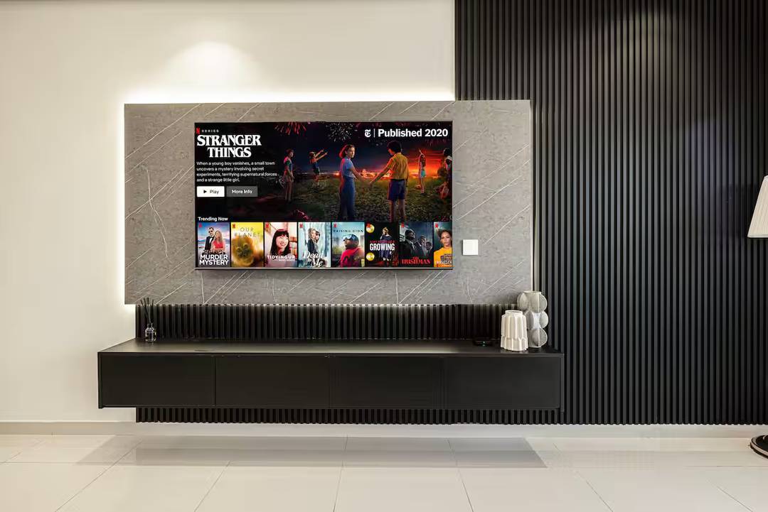 PARAMOUNT MIDTOWN HOTEL
